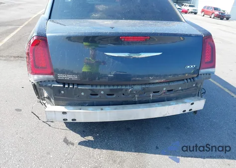 2019 Chrysler 300 S из США, поврежденный, VIN 2C3CCABGXKH538034